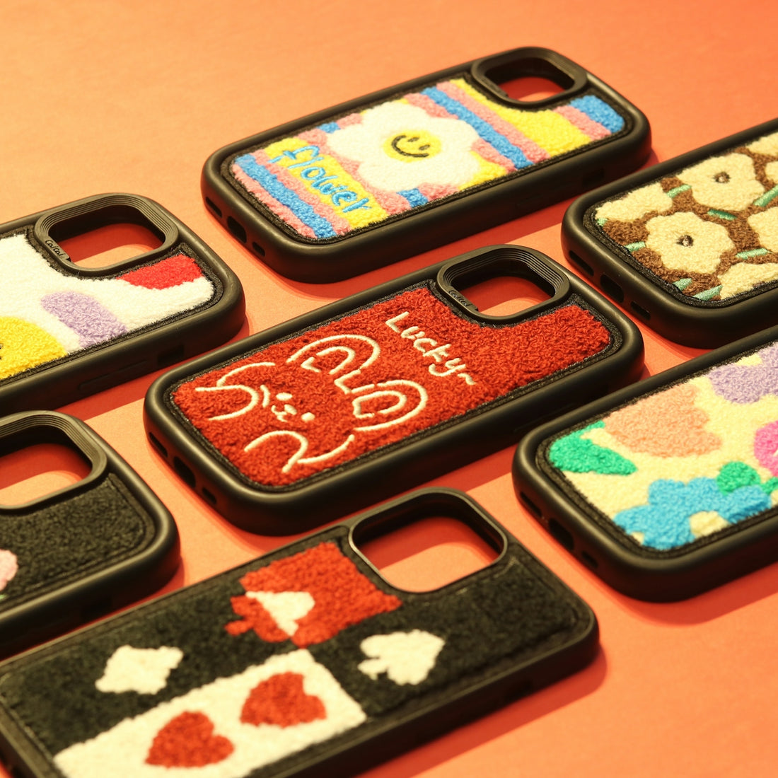 a group of cell phones sitting on top of a table